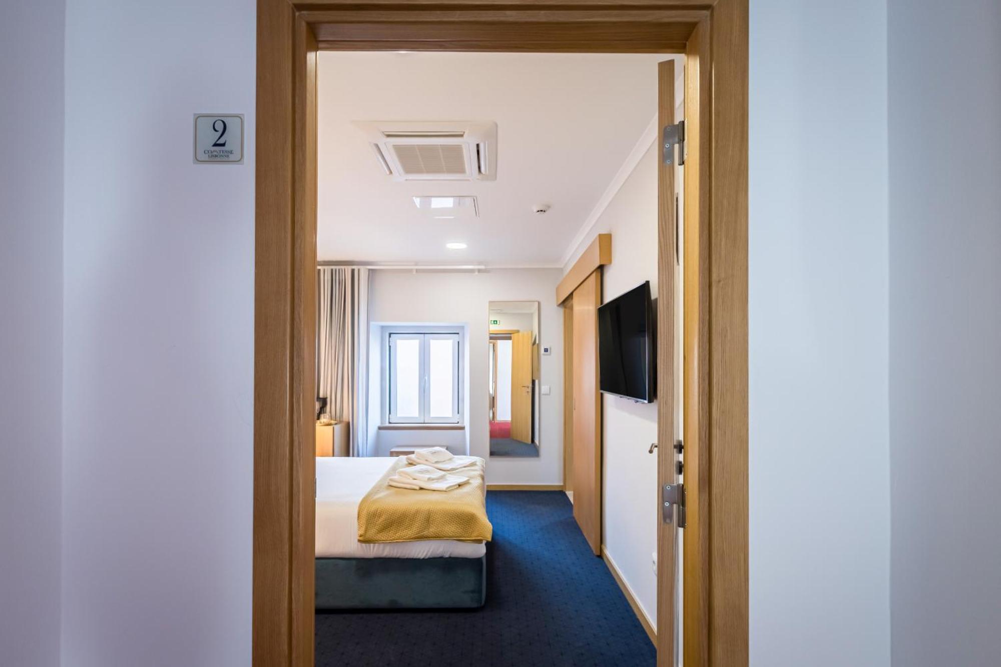 Chambre Lit Queen-size - Accessible aux Personnes à Mobilité Réduite